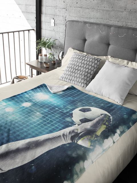 Fleecedeken Voetballer aan de bal